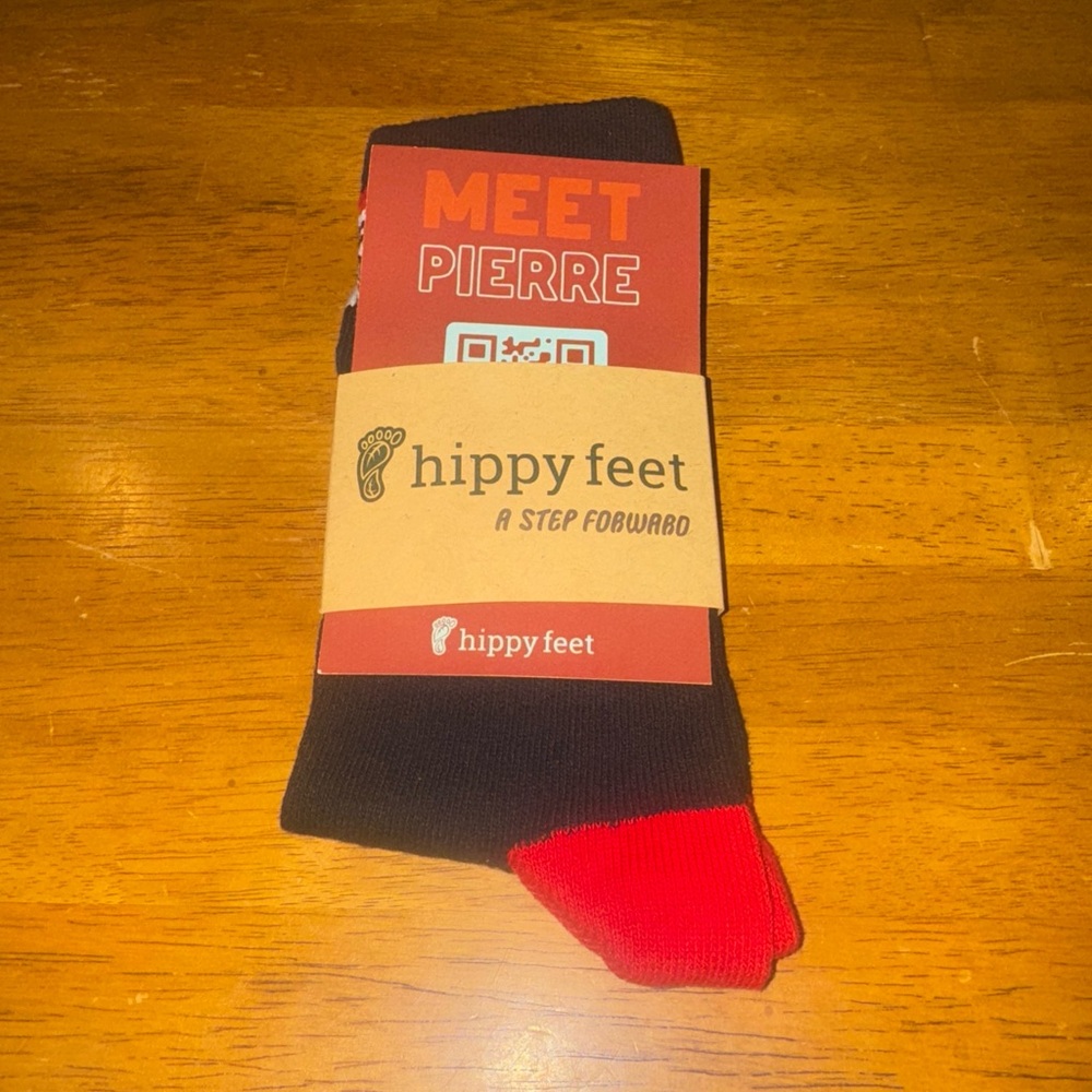Hippy Feet Socks Black 1 Pair Small Convoy Of Hope New With Tags